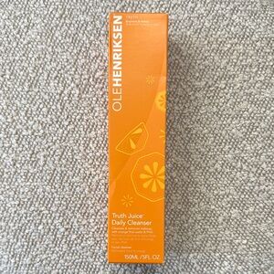 Ole Henriksen Truth Juice Daily Cleanser - Orange